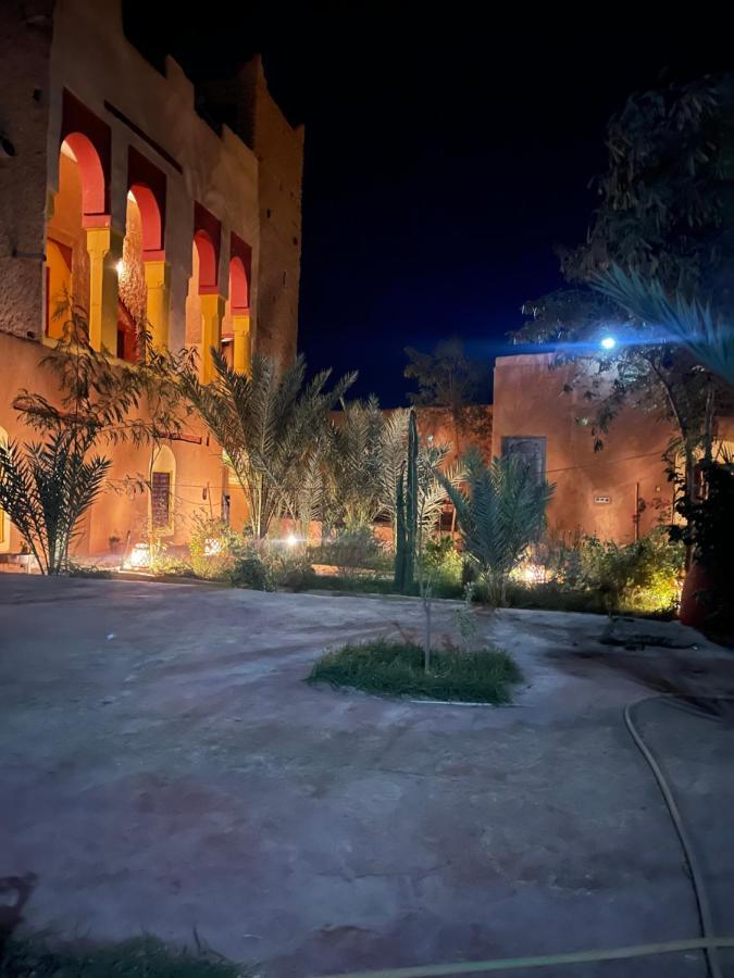 Ryad Lcaid Tissint Buitenkant foto