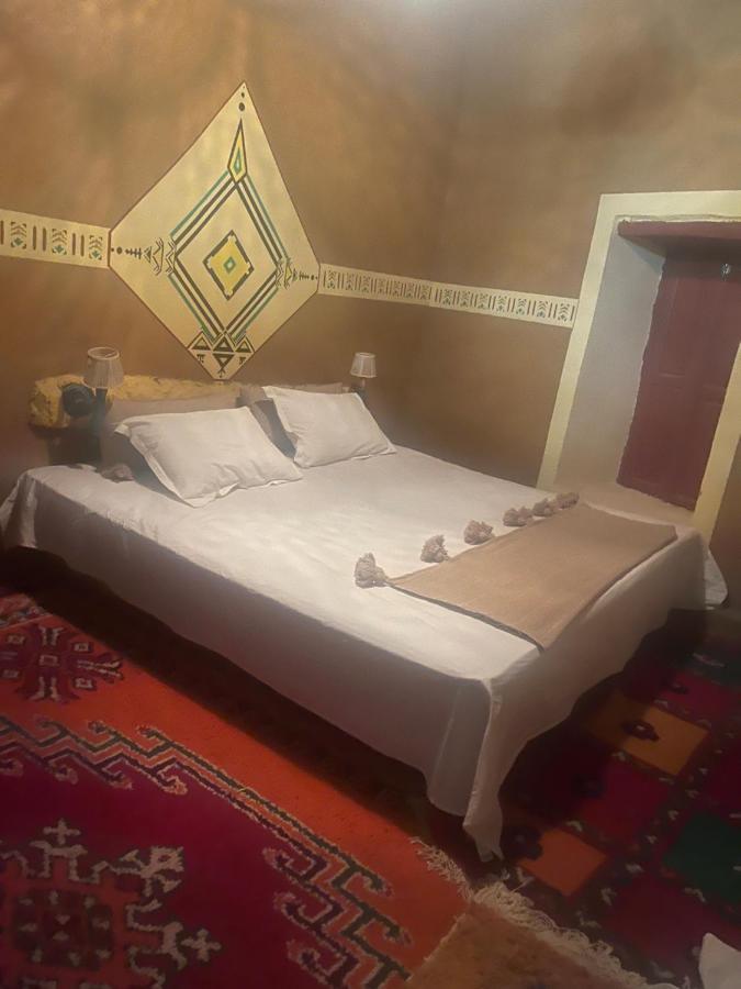 Ryad Lcaid Tissint Buitenkant foto